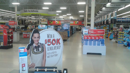 Office Supply Store «Staples», reviews and photos, 3011 196th St SW, Lynnwood, WA 98036, USA