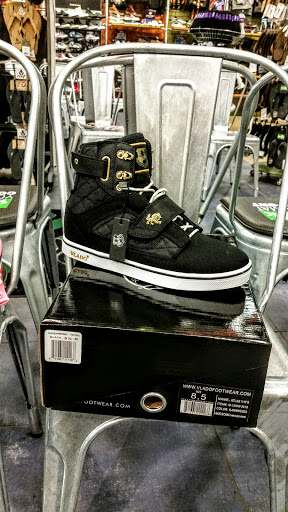 Shopping Mall «Deptford Mall», reviews and photos, 1750 Deptford Center Rd, Deptford Township, NJ 08096, USA