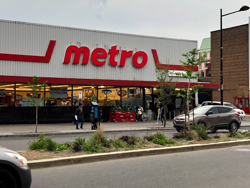 Supermarket chains Montreal