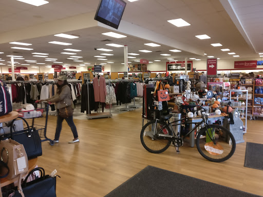 Department Store «T.J. Maxx», reviews and photos, 100 Mountaineer Dr, Stroudsburg, PA 18360, USA