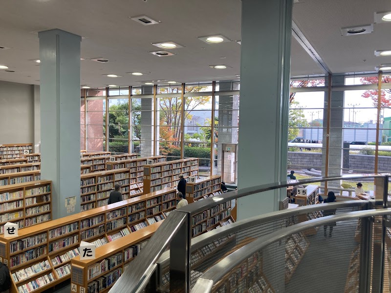 茨木市立中央図書館