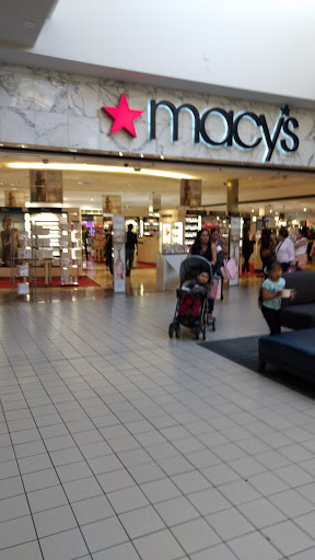 Shopping Mall «Stonewood Center», reviews and photos, 251 Stonewood St, Downey, CA 90241, USA