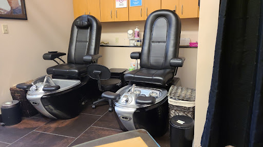 Hair Salon «Eclipse Hair», reviews and photos, 1353 Som Center Rd, Mayfield Heights, OH 44124, USA