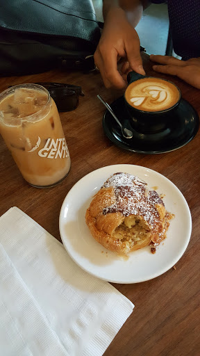 Coffee Shop «Intelligentsia Coffee Millennium Park Coffeebar», reviews and photos, 53 E Randolph St, Chicago, IL 60601, USA