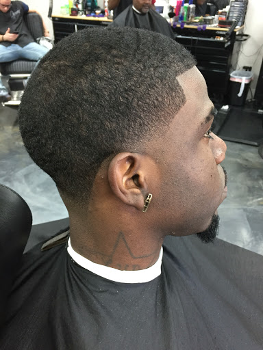 Barber Shop «Moetown’s Barber Shop», reviews and photos, 10030 Cross Creek Blvd, Tampa, FL 33647, USA