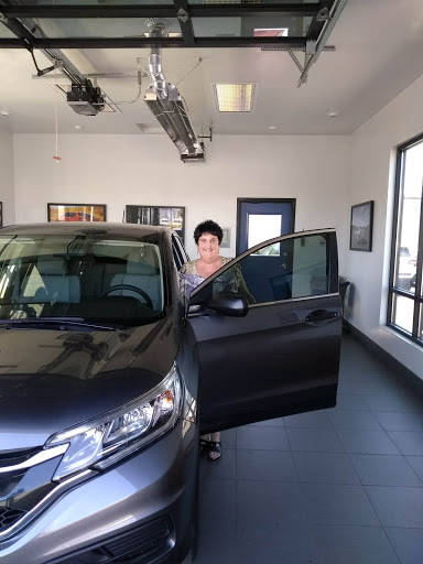 Subaru Dealer «Carr Subaru», reviews and photos, 11635 SW Canyon Rd, Beaverton, OR 97076, USA