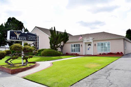 Funeral Home «Funeraria del Angel South Gate», reviews and photos, 8665 California Ave, South Gate, CA 90280, USA