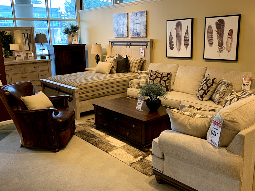 Furniture Store «JR Furniture Tigard», reviews and photos, 14255 SW Pacific Hwy, Tigard, OR 97224, USA