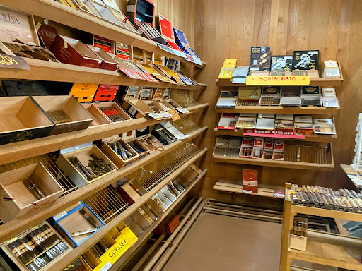 Tobacco Shop «C & C Tobacco», reviews and photos, 109 N Meadow St, Ithaca, NY 14850, USA