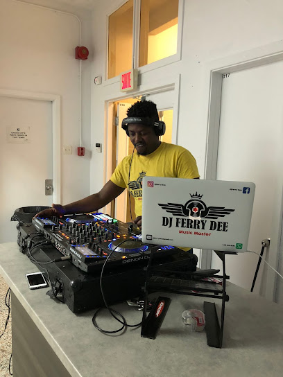 DJ Ferry Dee