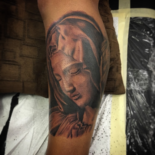 Explore biceps tattoo ideas, creative tattoo ideas in Wahiawa, available at Empire Art Studio