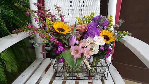 Florist «Sedgefield Florist», reviews and photos, 5002 High Point Rd a, Greensboro, NC 27407, USA