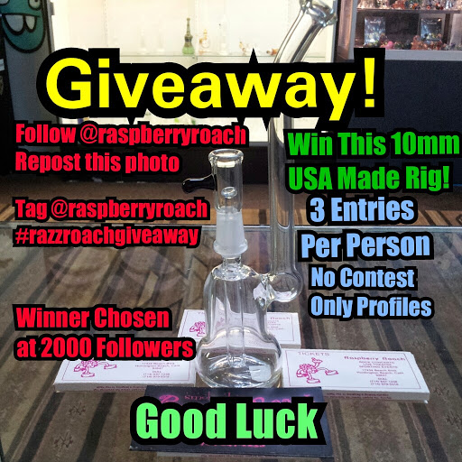 Tobacco Shop «Raspberry Roach Smoke Shop», reviews and photos, 17430 Beach Blvd, Huntington Beach, CA 92647, USA