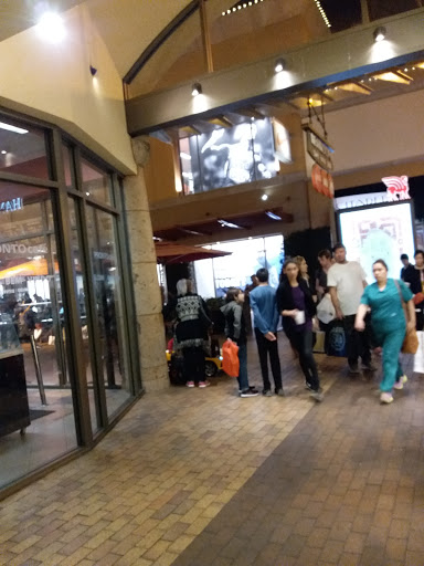 Sportswear Store «Columbia Sportswear Outlet Store», reviews and photos, 100 Citadel Dr #636, Commerce, CA 90040, USA