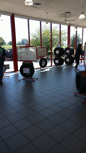 Tire Shop «Discount Tire Store - Spring Hill, TN», reviews and photos, 3000 Belshire Village Dr, Spring Hill, TN 37174, USA