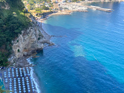 Hotel Sporting Beach'in fotoğrafı dağlarla çevrili