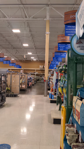 Pet Supply Store «PetSmart», reviews and photos, 8105 Moores Ln Ste 1300, Brentwood, TN 37027, USA