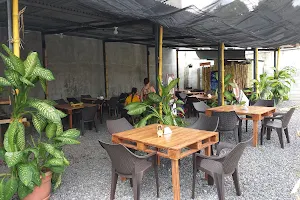 Restaurante El Bambú image