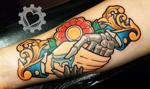 Tattoo Shop «Steel Heart Tattoo», reviews and photos, 40 E Market St, Harrisonburg, VA 22801, USA