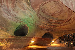 Schlossberghöhlen