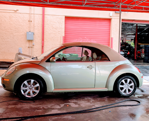 Car Wash «san lucas car wash», reviews and photos, 2691 NE 203rd St, Aventura, FL 33180, USA