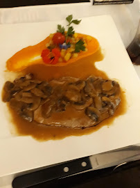 Sauce aux champignons du Restaurant français Hostellerie du Cerf Blanc à Neuhaeusel - n°10