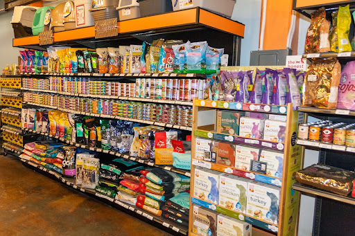 Pet Supply Store «Petapoluza Pet Supply & Grooming», reviews and photos, 114 N 36th St, Seattle, WA 98103, USA