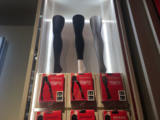 Lingerie Store «Spanx», reviews and photos, 8687 N Central Expy, Dallas, TX 75225, USA