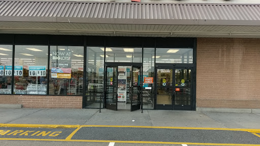 Discount Store «Big Lots», reviews and photos, 501 Montauk Hwy, West Babylon, NY 11704, USA