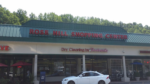 Shopping Mall «Rose Hill Shopping Center», reviews and photos, 600 Columbus Ave, Thornwood, NY 10594, USA