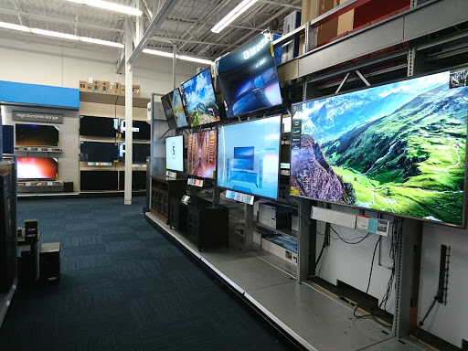 Electronics Store «Best Buy», reviews and photos, 2055 N Tomahawk Island Dr, Portland, OR 97217, USA