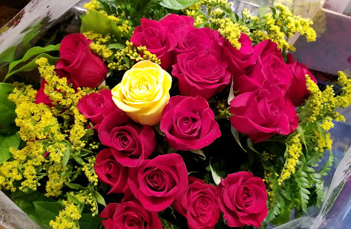 Florist «The Flower Shop», reviews and photos, 437 S Main St, Boerne, TX 78006, USA