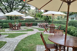 Wouw Cafe & Resto Country Club (Jababeka) image