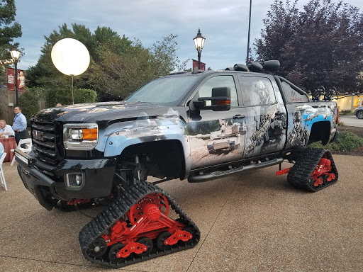 Car Dealer «DeMaagd GMC Nissan - New and Used Car Sales», reviews and photos, 333 W Dickman Rd, Battle Creek, MI 49037, USA