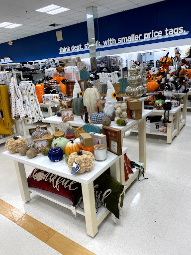 Department Store «Marshalls», reviews and photos, 1005 Paradise Rd, Swampscott, MA 01907, USA