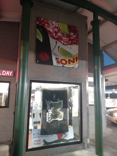 Fast Food Restaurant «Sonic Drive-In», reviews and photos, 6173 US-90, Milton, FL 32570, USA