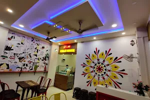 Delhi Chaat House - The Food Hub image