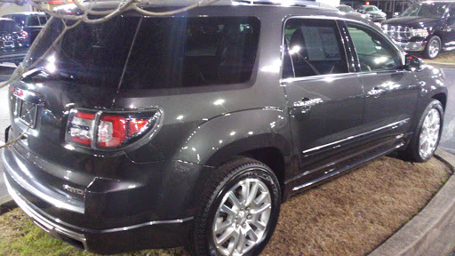 Toyota Dealer «Toyota of Louisville on Dixie Highway», reviews and photos, 6514 Dixie Hwy, Louisville, KY 40258, USA