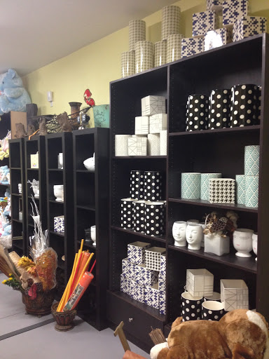 Florist «Flowers By Pouparina», reviews and photos, 7701 W 26th Ave #7, Hialeah, FL 33016, USA