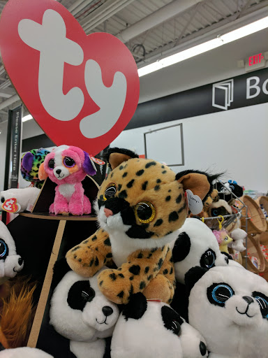 Craft Store «Michaels», reviews and photos, 201 Needham St, Newton, MA 02464, USA