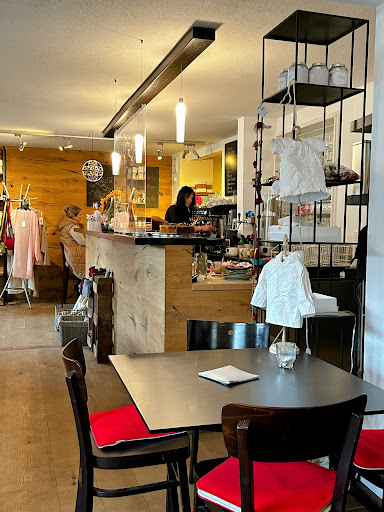 Lashes & Hairlounge In Nassereith