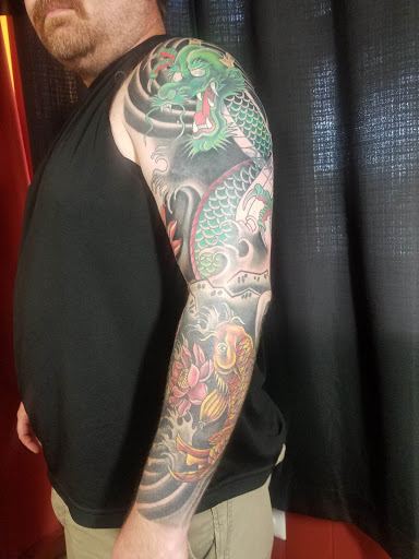 Tattoo Shop «American Tattoo Studio», reviews and photos, 1434 Souder Rd # A, Knoxville, MD 21758, USA