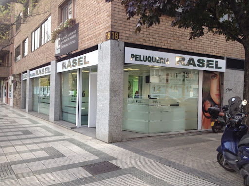 Información y opiniones sobre Rasel Peluquerías de Pamplona
