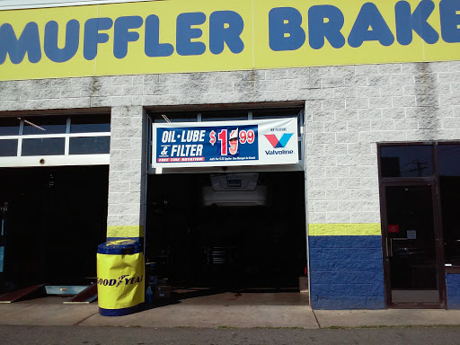 Auto Repair Shop «Monro Muffler Brake & Service», reviews and photos, 56 Division St, Derby, CT 06418, USA