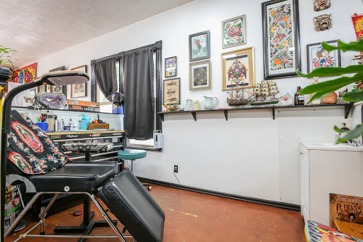 Tattoo Shop «Royal Six Tattoo», reviews and photos, 537 Main St, Placerville, CA 95667, USA