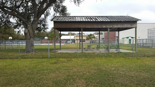 Recreation Center «Gardenville Recreation Center», reviews and photos, 6215 Symmes Rd, Gibsonton, FL 33534, USA