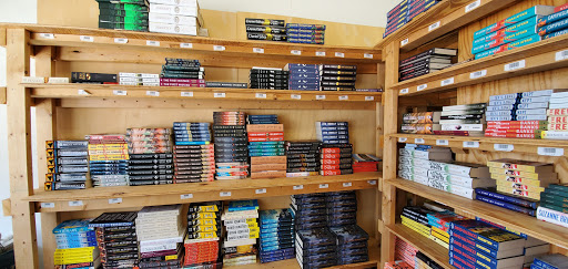 Book Store «Horizontal Books», reviews and photos, 1921 W 25th St, Cleveland, OH 44113, USA