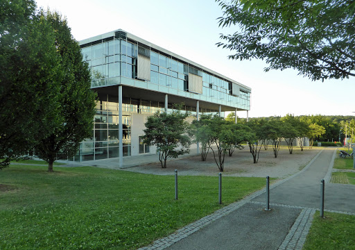 Institute for Microintegration - University of Stuttgart