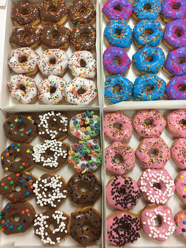 Donut Shop «Donut Palace», reviews and photos, 113 S Interstate Hwy 35, New Braunfels, TX 78130, USA