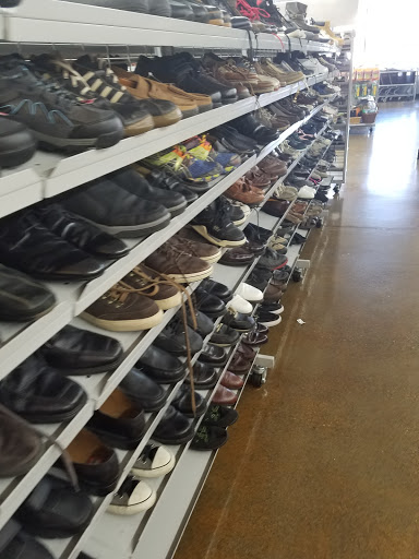 Thrift Store «Goodwill Store & Donation Center», reviews and photos, 634 N Brea Blvd, Brea, CA 92821, USA